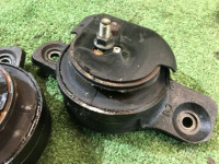 Engine mounts SUBARU LEGACY OEM 41022AE001, 41022AE011 BH5 BE5 2002