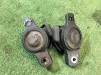 Engine mounts SUBARU LEGACY OEM 41022AE001, 41022AE011 BH5 BE5 2002