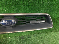 Решетка радиатора SUBARU LEGACY OEM 91121AE410 BH5 BE5 2002 silver 01G