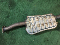 ท่อไอเสียท่อนกลาง SUBARU LEGACY OEM 44201AG000 BP5 BL5 2003 EJ20X