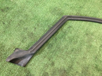 Уплотнитель дверей правый SUBARU LEGACY OEM 63521AG100 BLE BL5 BL9 2003 black 32J