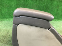 Guantera y reposabrazos кожа SUBARU LANCASTER OEM 92111AE030AD, 66150AE020DG, 92132AE000DG BHE 2000 silver 9G9