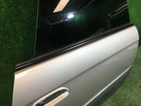 右リアドア SUBARU LANCASTER OEM 60400AE420 BHE BH9 2000 silver 9G9