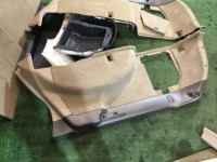 Обшивка багажника SUBARU LANCASTER OEM 94047AE020AD, 94047AE030AD, 95066AE030GG, 95066AE020GG BHE BH9 BH5 2000 silver 9G9