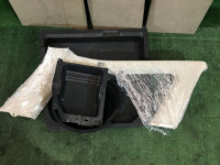 Обшивка багажника SUBARU LANCASTER OEM 94047AE020AD, 94047AE030AD, 95066AE030GG, 95066AE020GG BHE BH9 BH5 2000 silver 9G9