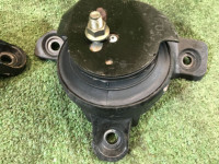 ยางแท่นเครื่อง SUBARU LANCASTER OEM 41022AE110,41022AE100 BHE BEE 2000 EZ30