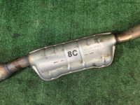 中間マフラー SUBARU LANCASTER OEM 44200AE080 BHE BEE 2000 EZ30