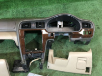 仪表台 SUBARU LANCASTER OEM 66045AE000DG, 66050AE200GE, 66180AE000, 66060AE040, 66120AE000GE BHE BH9 2000 silver 9G9
