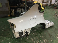 Guarda-lamas traseiro direito SUBARURU LEGACY OEM 51410AE001 BE5 BE9 BEE 2001 white 51E, 96H