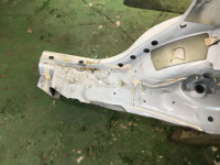 Guarda-lamas traseiro direito SUBARURU LEGACY OEM 51410AE001 BE5 BE9 BEE 2001 white 51E, 96H