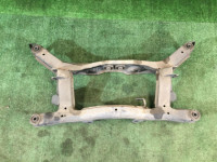 Travesaño trasero SUBARU LEGACY OEM 20152AE001 BHE BH9 BH5 BE5 BE9 BEE 2001 EJ254 AT