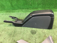 Porta-luvas e apoio de braço SUBARU LEGACY OEM 92111AE010AC BHE BH9 BH5 BE BE9 BE5 BEE 2001 silver 01G