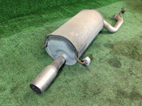 Panela de escape SUBARU LEGACY OEM 44300AE010 BH9 2001 EJ254 AT