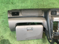 仪表台 SUBARU LEGACY OEM 66050AE200OA, 66045AE000ML, 66180AE000, 66120AE000OA, 66060AE360 BHE BH9 BH5 BE5 BE9 BEE 2001 silver 01G