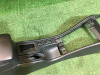 手套箱与扶手 высокий SUBARU LEGACY OEM 92060AC000ML, 92070AC100 BG5 BG9 BD5 BD9 1997 silver 406