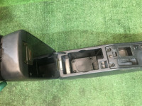 手套箱与扶手 высокий SUBARU LEGACY OEM 92060AC000ML, 92070AC100 BG5 BG9 BD5 BD9 1997 silver 406