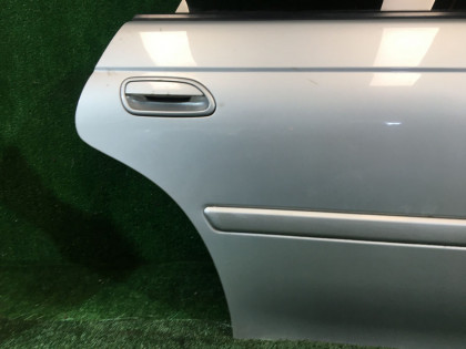 Дверь задняя правая SUBARU LEGACY OEM 61400AC300 BG5 BG9 BD5 BD9 1997 silver 406