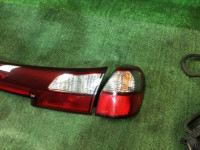 Juego de pilotos traseros SUBARU LEGACY OEM 84251AE000, 84201AE011, 84201AE001 BH5 BH9 BHE 2001