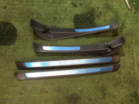Frisos das embaladeiras 94060AG260, 94060AG270, 94061AG160, 94061AG170 SUBARU OUTBACK