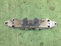 คานรองเกียร์ 41022AC150, 41011AE010 SUBARU LANCASTER