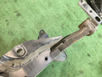 リアメンバー SUBARU LANCASTER OEM 20152AE000 BHE BH9 BH5 BE5 BE9 BEE 1999 EJ254 AT