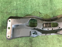 คานหน้า SUBARU LANCASTER OEM 20101AE020 BHE BH9 1999 EJ254 AT