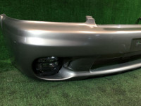 Para-choques dianteiro SUBARU LANCASTER OEM 57731AE220MF, 57711AE060 BHE BH9 1999 beige 8L5