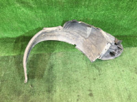 左前轮内衬 SUBARU LANCASTER OEM 59110AE030 BHE BH9 1999 beige 8L5