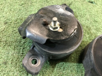 发动机支座 SUBARU LANCASTER OEM 41022AE020, 41022AE030 BH9 BE9 1999 EJ254 AT