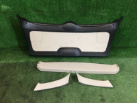 แผงบุประตูท้าย 94320AG000WA SUBARU OUTBACK
