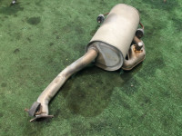 Panela de escape SUBARU LEGACY OEM 44300AE240 BEE 2002 EZ30 AT