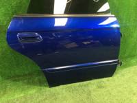 Porta traseira direita SUBARU LEGACY OEM 60400AE400 BEE BE9 BE5 2002 BLUE 14L