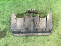 แผ่นกันใต้เครื่อง 56410AE093 SUBARU LEGACY