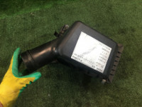 Корпус воздушного фильтра SUBARU LEGACY OEM 46052AE001, 46051AE000 BHE BEE 2002 EZ30 AT
