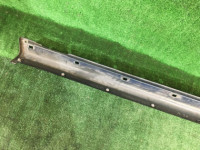 Faldón derecho SUBARU LEGACY OEM 96051AE000PE BEE BHE BE5 BE9 BH5 BH9 2002 BLUE 14L