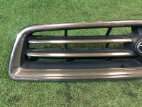 Radiator grille SUBARU LEGACY OEM 91121AE430 BEE 2002 BLUE 14L