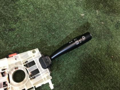 สวิตช์ก้านคอพวงมาลัย SUBARU LANCASTER OEM 83111AE020 BHE BH9 BH5 BE5 BE9 BEE 1998 EJ254 AT