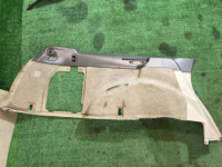 Tapizado del maletero SUBARU LANCASTER OEM 95066AE030GG, 95065AE020GG, 95066AE020GG BHE BH9 1998 beige 8L5