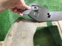 Tapizado del maletero SUBARU LANCASTER OEM 95066AE030GG, 95065AE020GG, 95066AE020GG BHE BH9 1998 beige 8L5