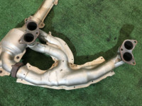 ท่อร่วมไอเสีย Штаны глушителя SUBARU IMPREZA OEM 44620AB450 44105AG040 GE7 2008 EJ203