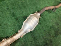 ท่อร่วมไอเสีย Штаны глушителя SUBARU IMPREZA OEM 44620AB450 44105AG040 GE7 2008 EJ203