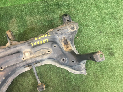 Travessa dianteira DAIHATSU TANTO OEM 51201-B2160 LA600S 2017 KF