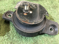 Apoios do motor SUBARU LEGACY OEM 41022AE001, 41022AE011 BE5 BH5 2001 EJ206 AT