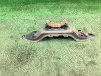 คานรองเกียร์ 41022AC150, 41011AE000 SUBARU LEGACY B4