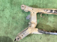 Travessa traseira SUBARU LEGACY B4 OEM 20152AE000 BHE BH9 BH5 BE5 BE9 BEE 1999 EJ206