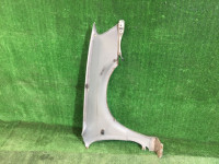 Aleta delantera izquierda SUBARU LEGACY B4 OEM 57120AE010 BHE BH9 BH5 BE5 BE9 BEE 1999 silver 792