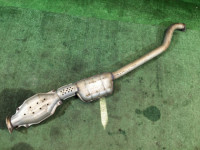 ท่อไอเสียท่อนกลาง катализатор SUBARU LEGACY B4 OEM 44200AE021 BE5 BH5 1999 EJ206