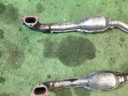 エキゾーストマニホールド SUBARU LEGACY OEM 44101AE040, 44101AE050 BHE BEE 2002 EZ30