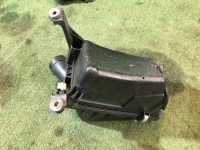 Caja del filtro de aire SUBARU LEGACY OEM 46052AE001, 46051AE000 BHE BEE 2002 EZ30