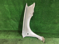 左前翼子板 SUBARU LEGACY OEM 57120AE011 BHE BH9 BH5 BE5 BE9 BEE 2002 White 51E, 96H